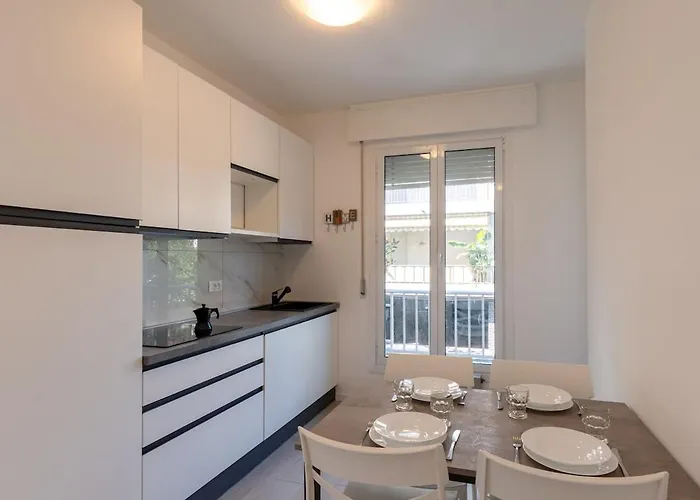 Apartment Les Fleurs Pool *