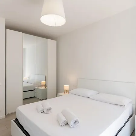 Les Fleurs Pool Appartement